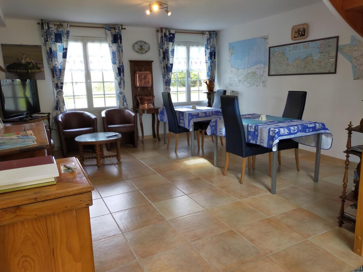 Petit Chatelet Bis Hirel Exterior foto